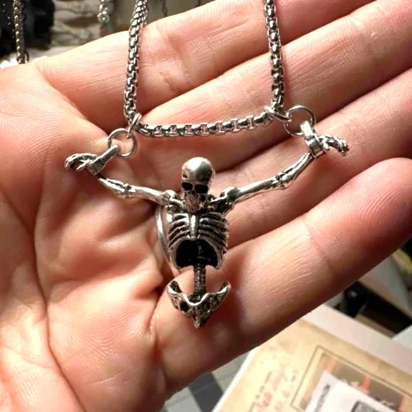 Skeleton Pendant Necklace (NWT) - Picture 1 of 3